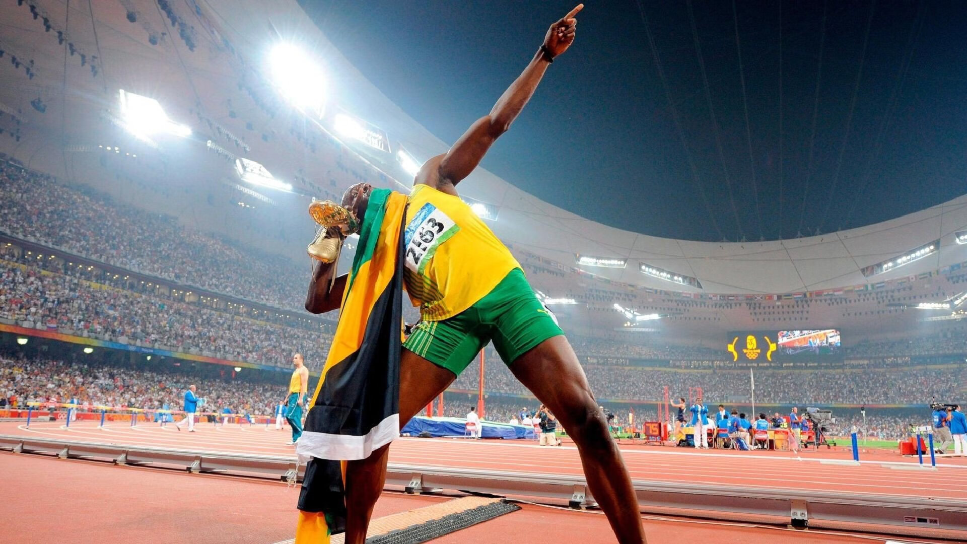 他像一道闪电劈开美国夜空！格纳布里的存在感，藏在这些细节里