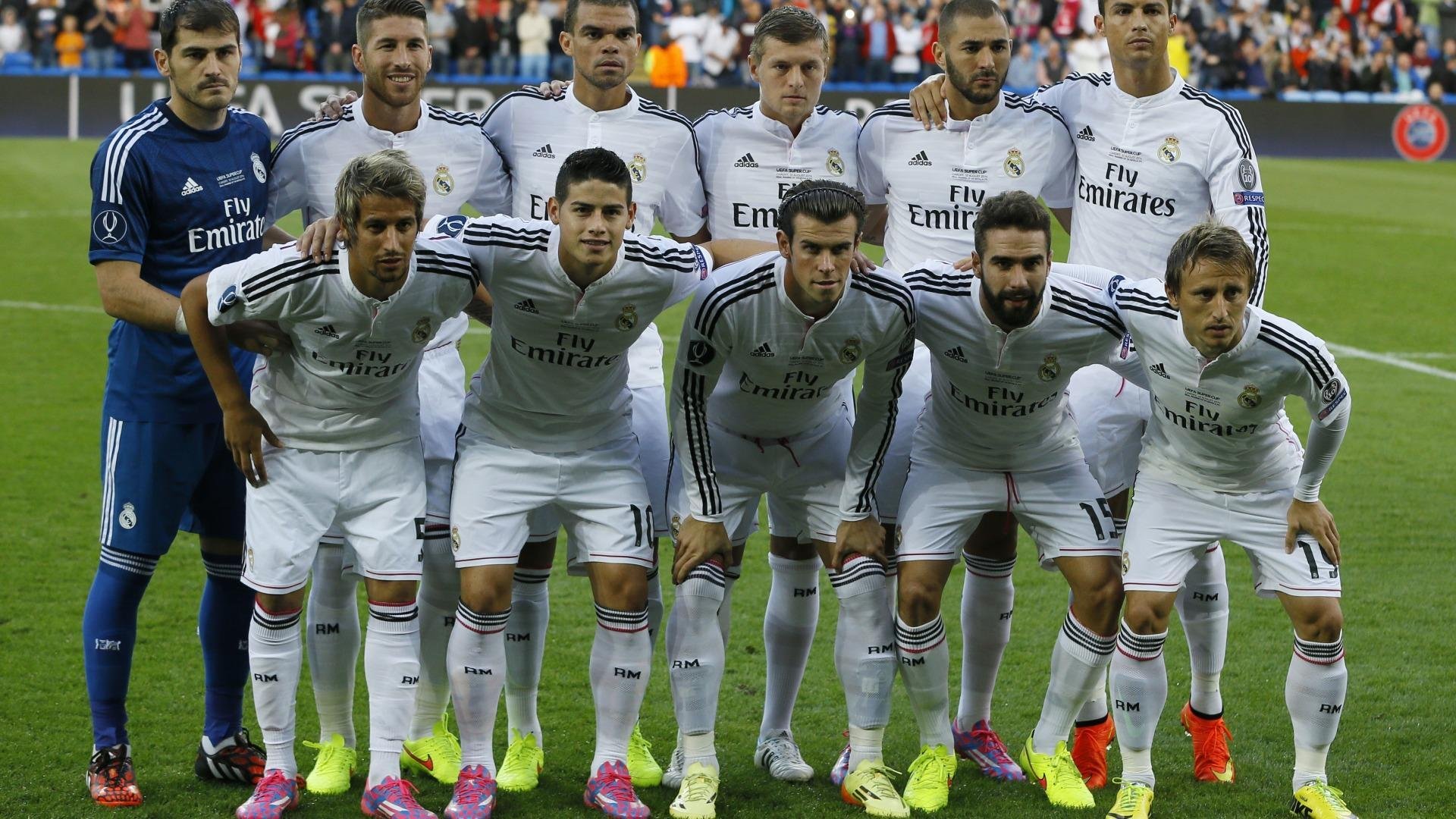 开云体育在线-欧冠决赛战报，希腊铁卫提前终结悬念，基米希神级表现助拜仁完胜AC米兰